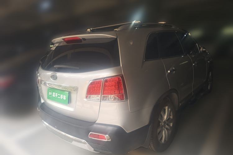 Used Kia Sorento 2012 2.4L Gasoline Luxury Edition Rear Right 45 Deg