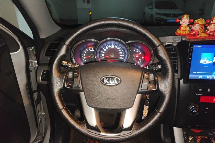 Used Kia Sorento 2012 2.2T Diesel Comfort Edition Steering Wheel
