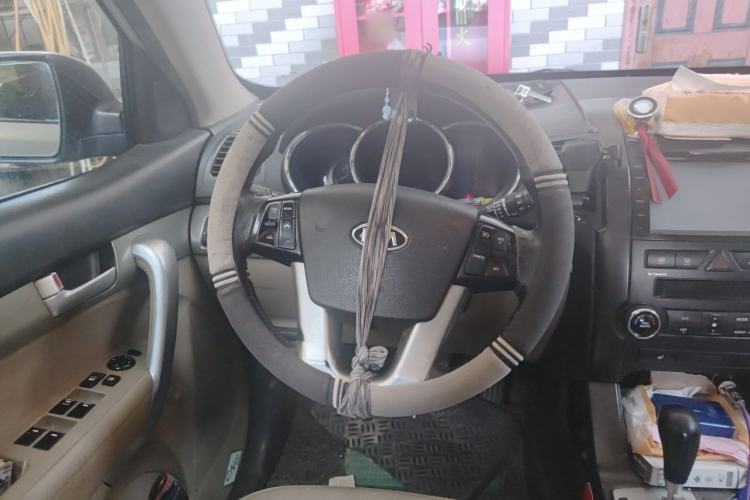 Used Kia Sorento 2012 2.4L Gasoline Luxury Edition Steering Wheel