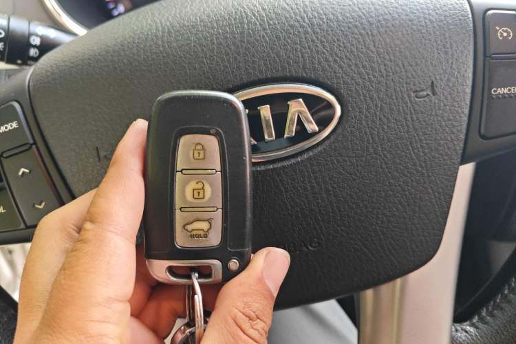 Used Kia Sorento 2012 2.2T Diesel Luxury Edition Vehicle Key