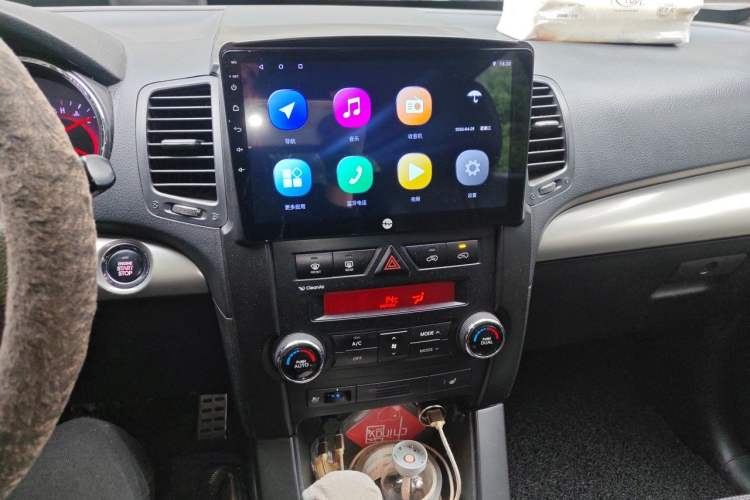 Used Kia Sorento 2012 2.4L Gasoline Supreme Edition Audio And AC Panel