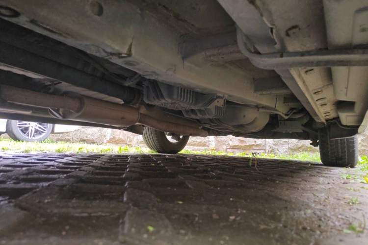 Used Kia Sorento 2012 2.4L Gasoline Supreme Edition Chassis Front Left