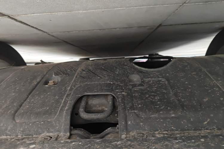 Used Kia Sorento 2012 2.4L Gasoline Supreme Edition Chassis Front