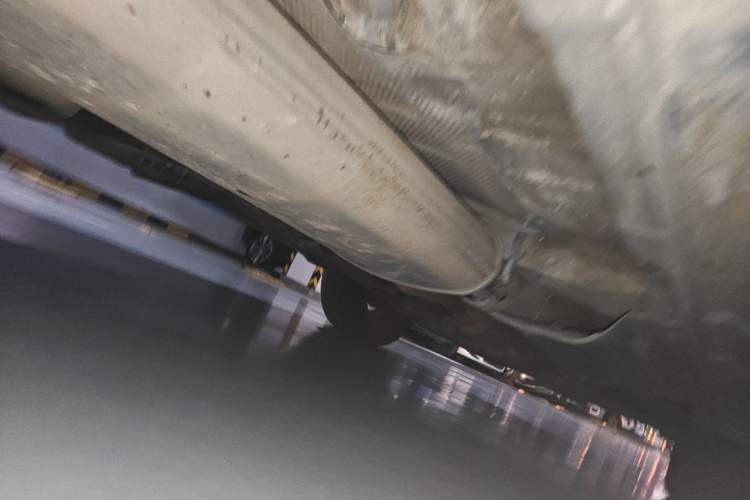 Used Kia Sorento 2012 2.4L Gasoline Comfort Edition Chassis Rear Right