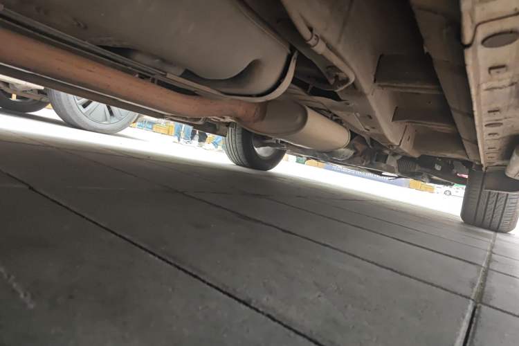 Used Kia Sorento 2012 2.4L Gasoline Supreme Edition Chassis Rear Right