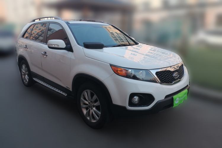 Used Kia Sorento 2012 2.4L Gasoline Luxury Edition Front Right 45 Deg