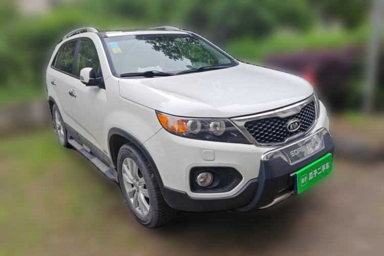 Used Kia Sorento 2012 2.4L Gasoline Supreme Edition Front Right 45 Deg
