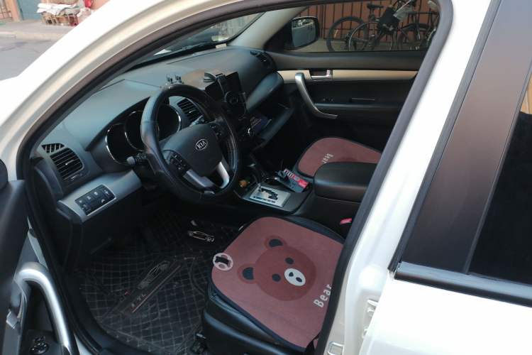 Used Kia Sorento 2012 2.4L Gasoline Luxury Edition Left Front Seat