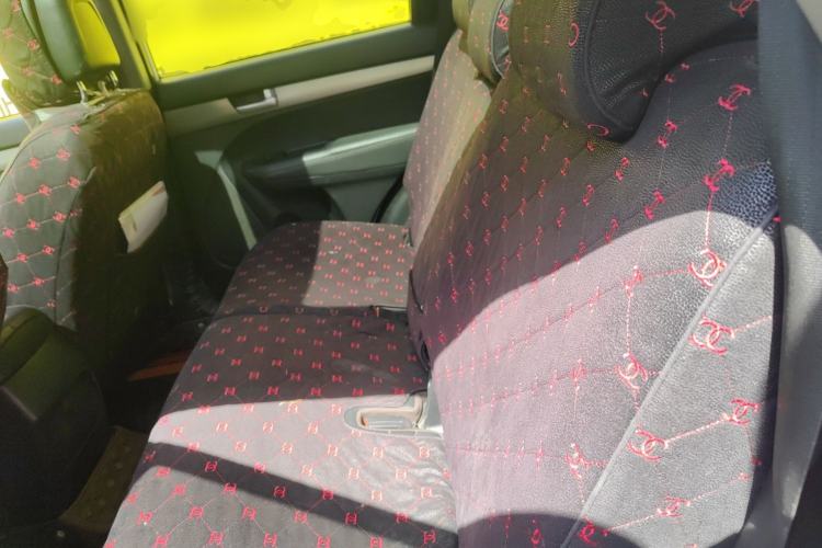 Used Kia Sorento 2012 2.4L Gasoline Luxury Edition Left Rear Seat