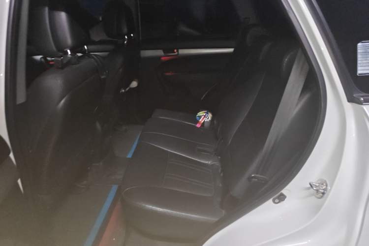 Used Kia Sorento 2012 2.4L Gasoline Comfort Edition Left Rear Seat