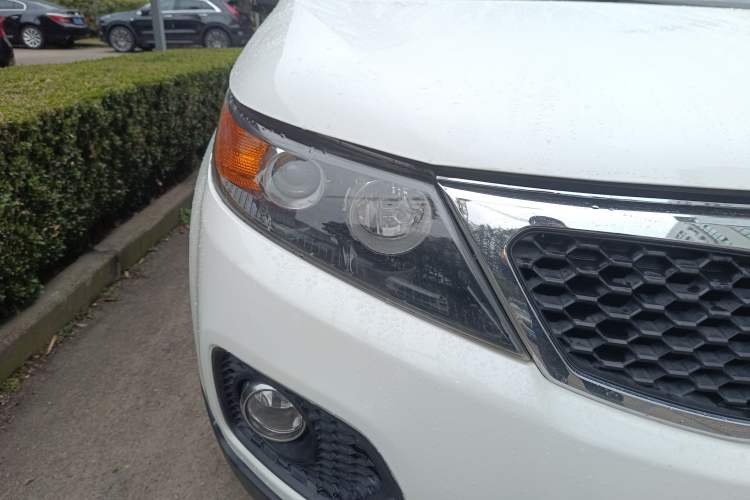 Used Kia Sorento 2012 2.2T Diesel Luxury Edition Right Front Headlight