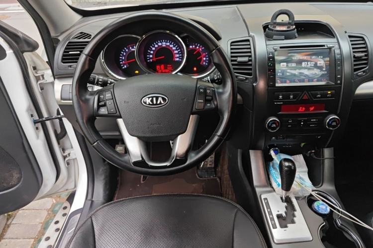 Used Kia Sorento 2012 2.2T Diesel Supreme Edition Steering Wheel