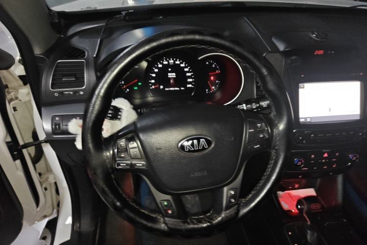 Used Kia Sorento 2012 2.4L Gasoline Comfort Edition Steering Wheel