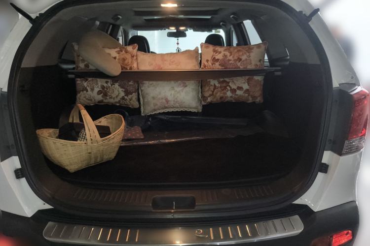 Used Kia Sorento 2012 2.2T Diesel Luxury Edition Trunk