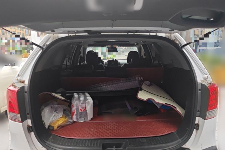 Used Kia Sorento 2012 2.4L Gasoline Supreme Edition Trunk