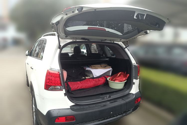 Used Kia Sorento 2012 2.2T Diesel Luxury Edition Trunk