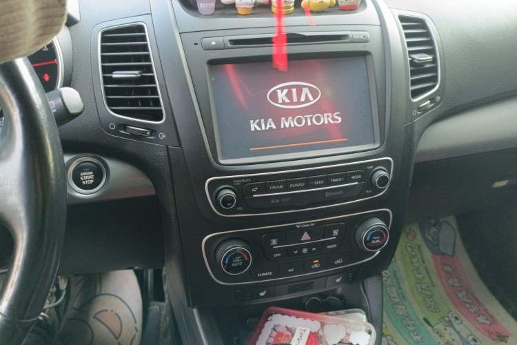 Used Kia Sorento 2013 2.4L 5-seat Gasoline Luxury Edition Audio And AC Panel