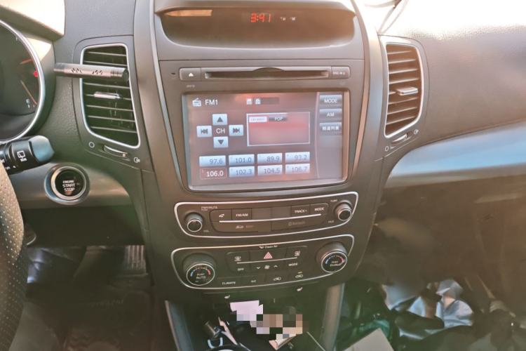 Used Kia Sorento 2013 2.2T 7-seat Diesel Luxury Edition Audio And AC Panel