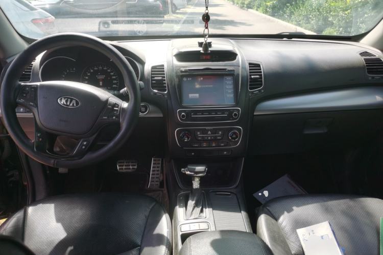 Used Kia Sorento 2013 2.4L 5-Seater Gasoline Supreme Edition China V Standard Center Console