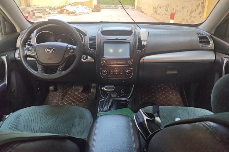 Used Kia Sorento 2013 2.2T 5-Seater Diesel Luxury Edition Center Console