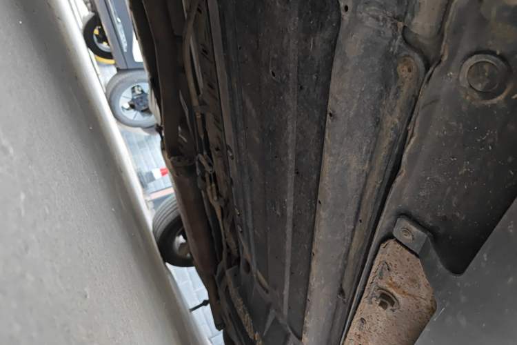 Used Kia Sorento  Chassis Front Left