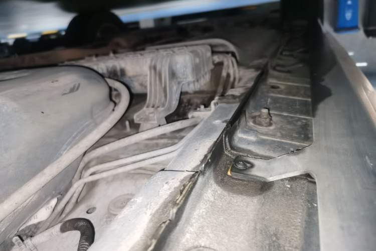 Used Kia Sorento 2013 2.4L 5-Seater Gasoline Supreme Edition Chassis Rear Left