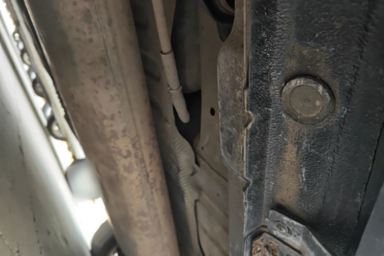 Used Kia Sorento  Chassis Rear Right