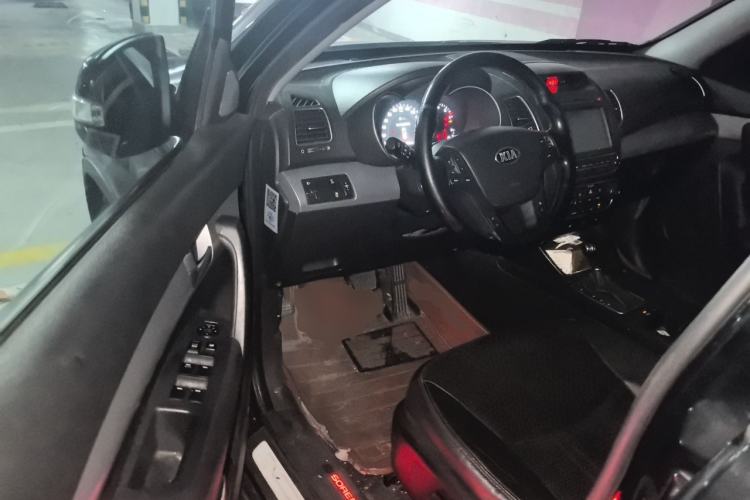 Used Kia Sorento 2013 2.2T 5-Seater Diesel Luxury Edition Driver Seat
