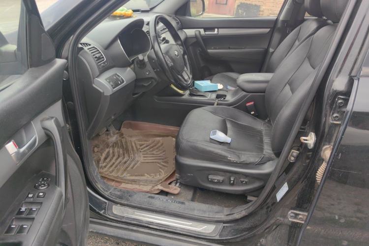 Used Kia Sorento 2013 2.4L 5-seat Gasoline Luxury Edition Driver Seat