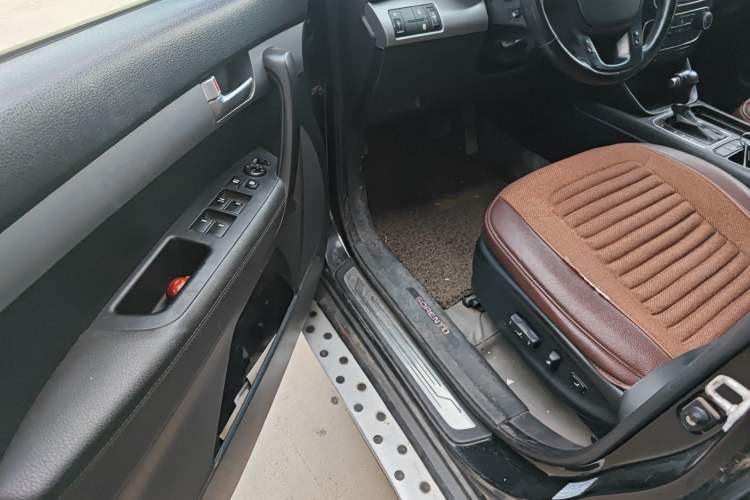 Used Kia Sorento  Driver Seat