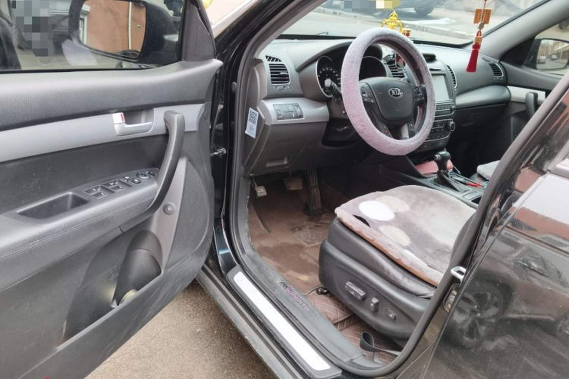Used Kia Sorento 2013 2.4L 5-seat Gasoline Luxury Edition Driver Seat
