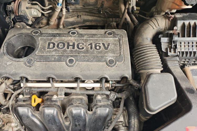 Used Kia Sorento 2013 2.4L 7-seat Gasoline Luxury Edition Engine Bay