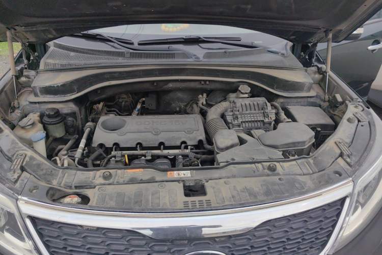 Used Kia Sorento 2013 2.4L 5-seat Gasoline Luxury Edition Engine Bay
