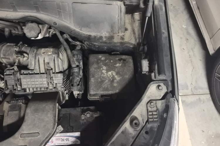 Used Kia Sorento 2013 2.2T 5-Seater Diesel Luxury Edition Engine Bay Left