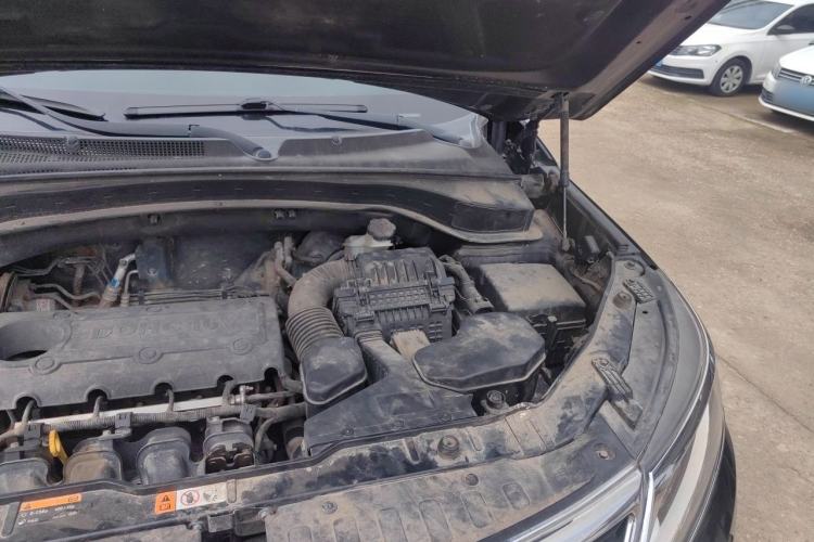 Used Kia Sorento 2013 2.4L 7-Seater Gasoline Supreme Edition Engine Bay Left