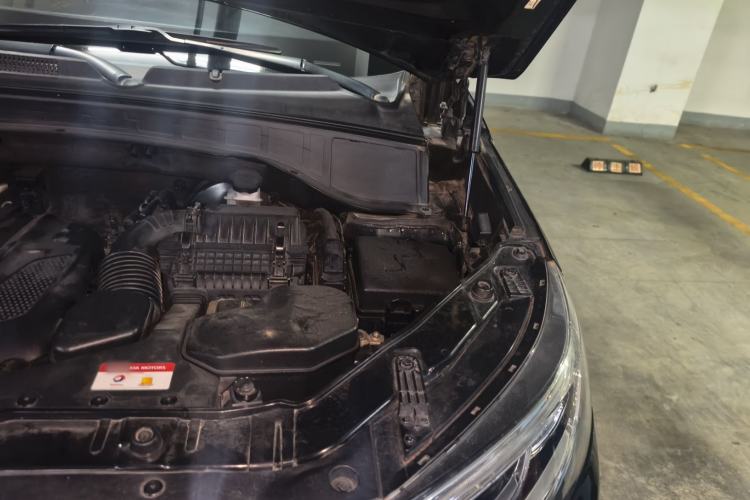 Used Kia Sorento 2013 2.4L 7-Seater Gasoline Comfort Version China IV Standard Engine Bay Left
