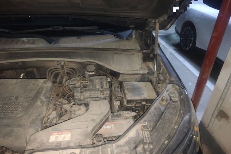 Used Kia Sorento 2013 2.2T 7-seat Diesel Luxury Edition Engine Bay Left