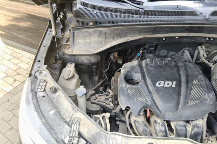 Used Kia Sorento 2013 2.4L 7-Seater Gasoline Luxury Edition China V Standard Engine Bay Right