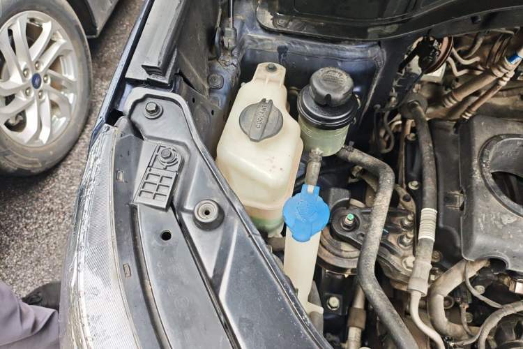 Used Kia Sorento 2013 2.4L 7-seat Gasoline Luxury Edition Engine Bay Right
