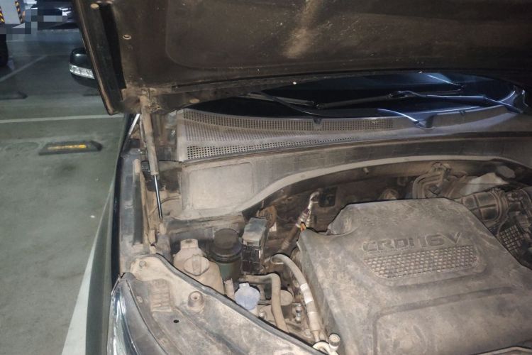 Used Kia Sorento 2013 2.2T 7-seat Diesel Luxury Edition Engine Bay Right