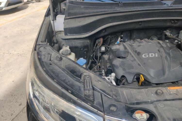 Used Kia Sorento 2013 2.4L 5-Seater Gasoline Supreme Edition China IV Standard Engine Bay Right