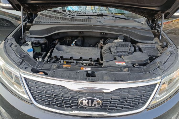 Used Kia Sorento 2013 2.4L 5-seat Gasoline Luxury Edition Engine Bay