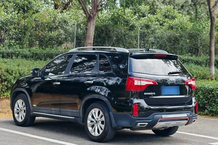 Used Kia Sorento 2013 2.4L 7-seat Gasoline Luxury Edition Exterior 3