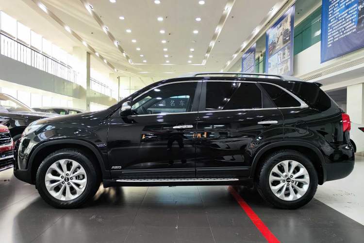 Used Kia Sorento 2013 2.4L 7-Seater Gasoline Luxury Version China IV Standard Exterior 3