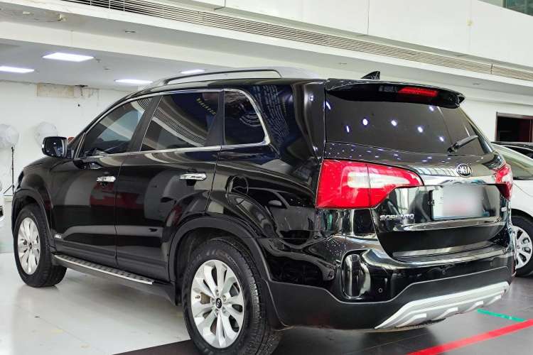 Used Kia Sorento 2013 2.4L 7-Seater Gasoline Luxury Version China IV Standard Exterior 4