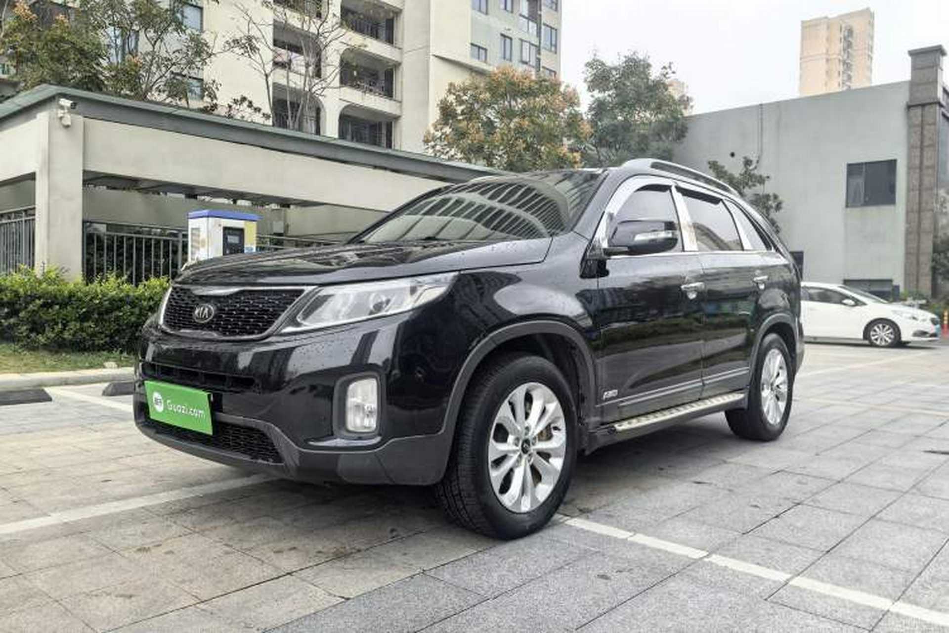 Used Kia Sorento 2013 2.4L 5-seat Gasoline Luxury Edition Front Left 45 Deg