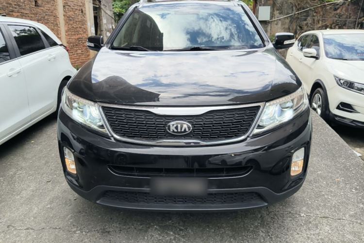 Used Kia Sorento 2013 2.4L 7-seat Gasoline Luxury Edition Front