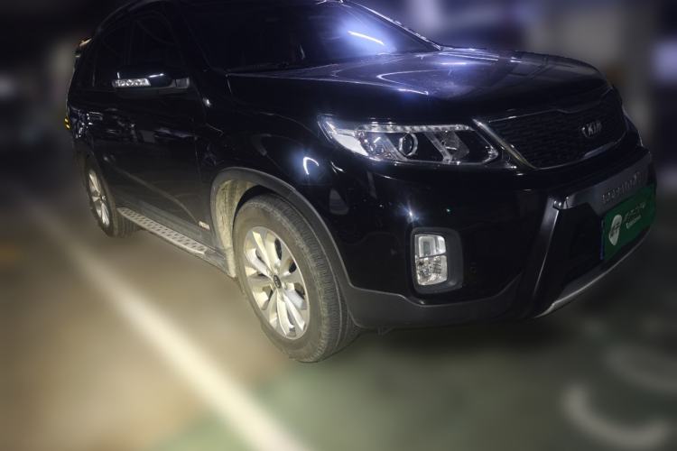 Used Kia Sorento 2013 2.2T 7-seat Diesel Luxury Edition Front Right 45 Deg