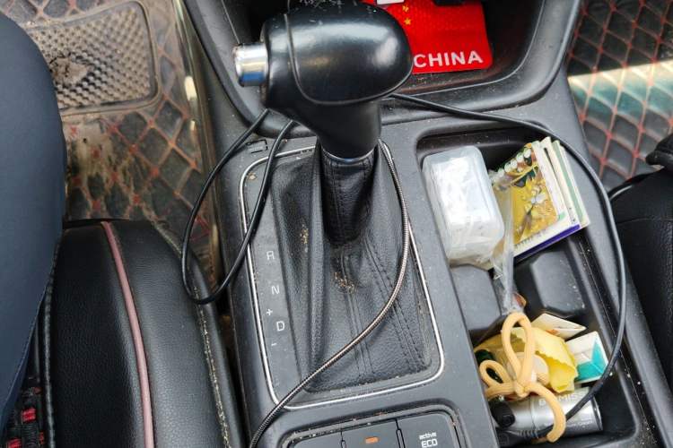 Used Kia Sorento 2013 2.2T 5-Seater Diesel Luxury Edition Gear Lever