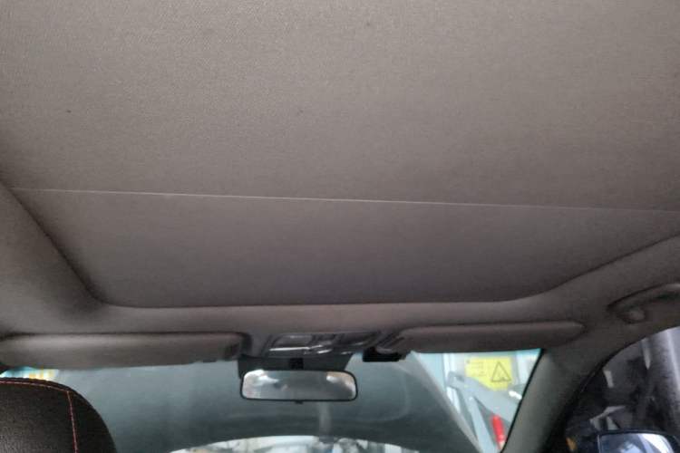 Used Kia Sorento 2013 2.4L 7-Seater Gasoline Comfort Edition China V Standard Headliner